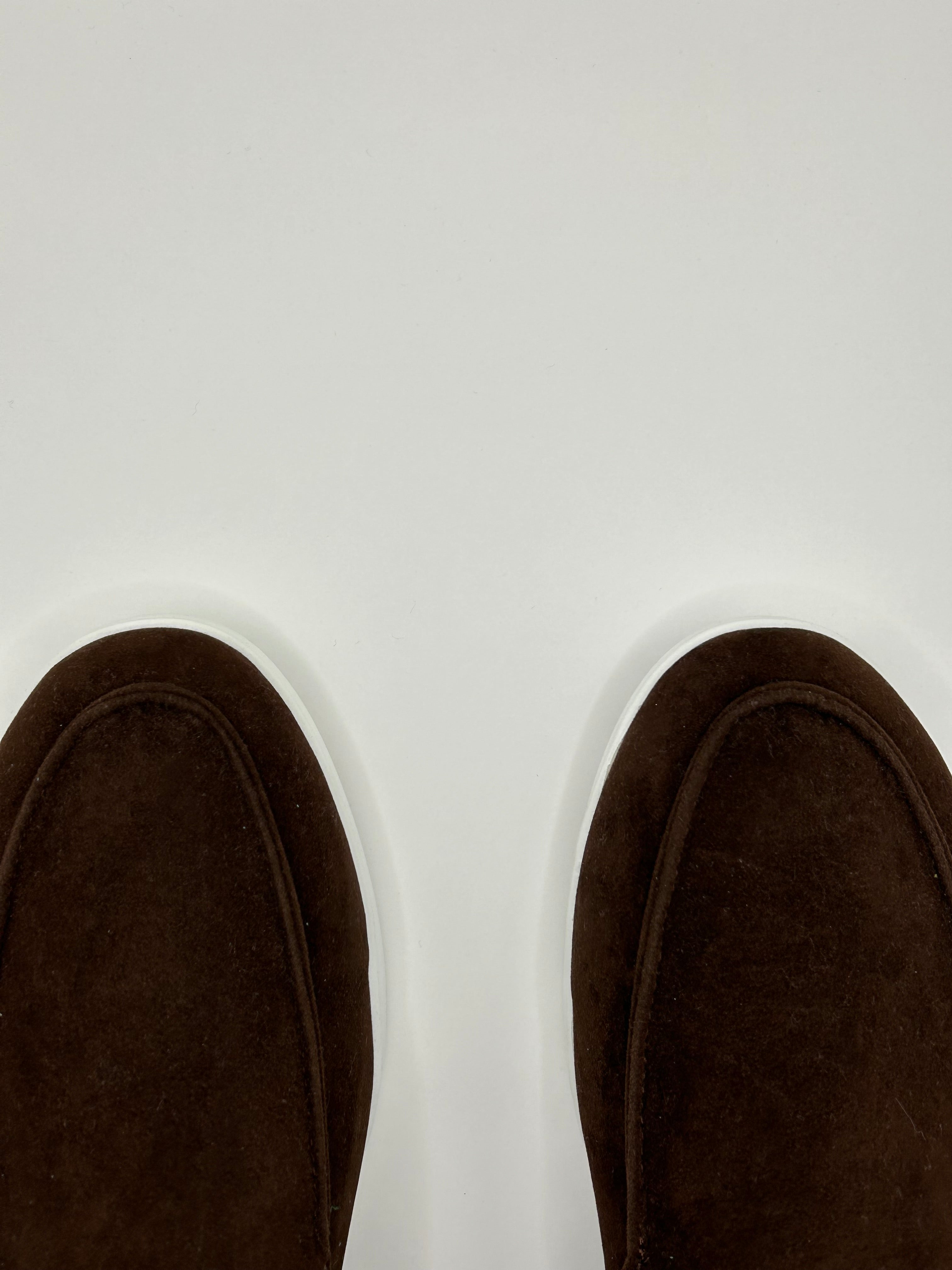 Suede Yacht Loafers (Brown)